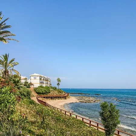 Apartment With Panoramic Sea View
